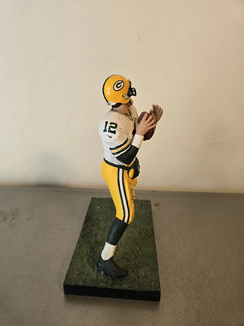 McFarlane Toys Green Bay Packers Aaron Rodgers Action Figure